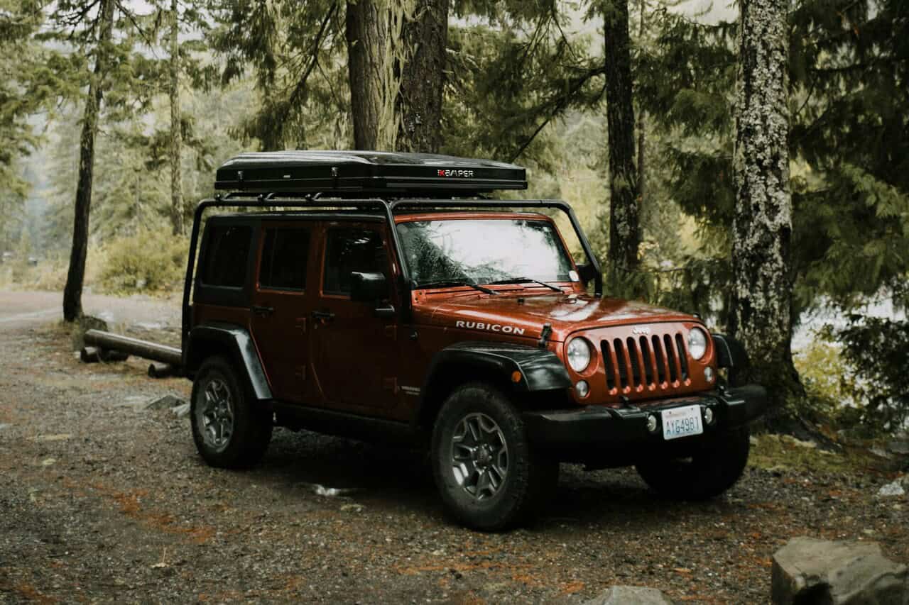 Barres de toit idéales pour votre tente de toit : guide complet