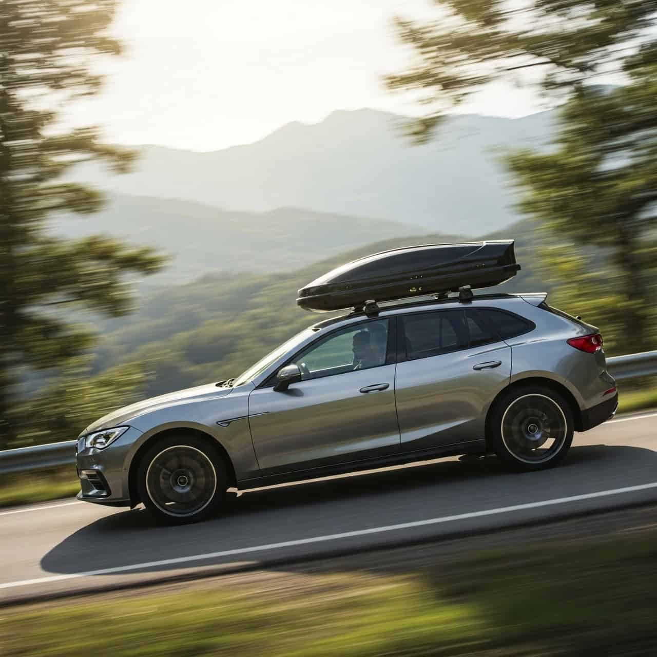 Quelle vitesse avec un coffre de toit ? Limites & Sécurité